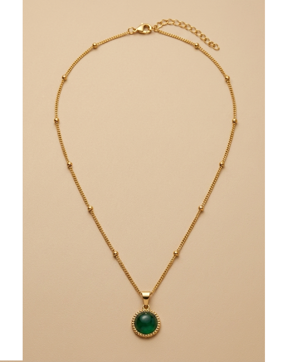 Classic Green Cabochon Gold Pendant Necklace for Women