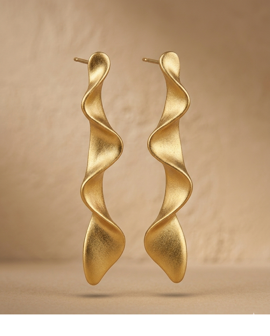 Sculptural Wavy Gold Cuff Bracelet for Women
